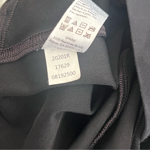 SPANX Faux Leather Maternity Leggings - Picture 11 of 12